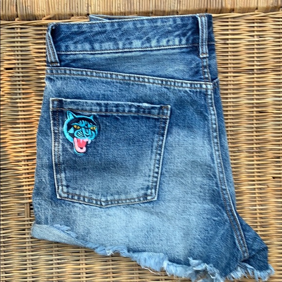 Flame pocket shorts! 🔥 - Picture 2 of 4